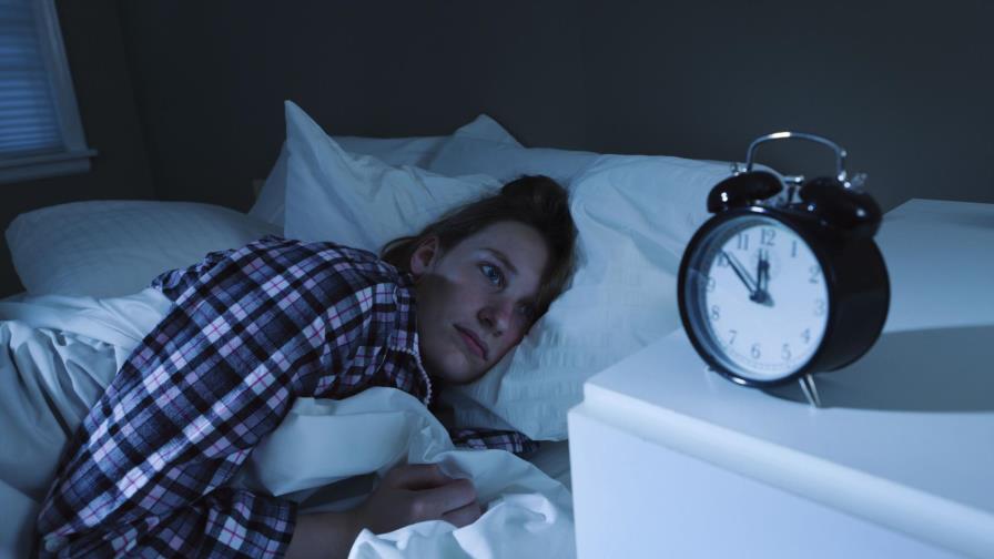 La falta de sueño da hambre y preferencia por la comida poco sana