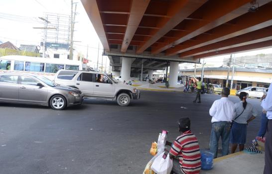 El elevado de la avenida Charles de Gaulle reduce los tapones El elevado de la avenida Charles de Gaulle reduce los tapones