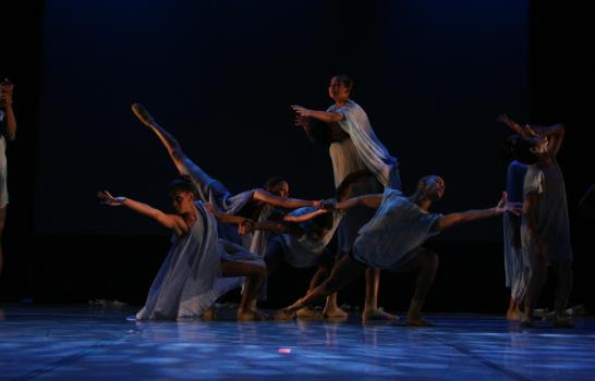 BalleTeatro Dominicano celebra premio con gran espectáculo 