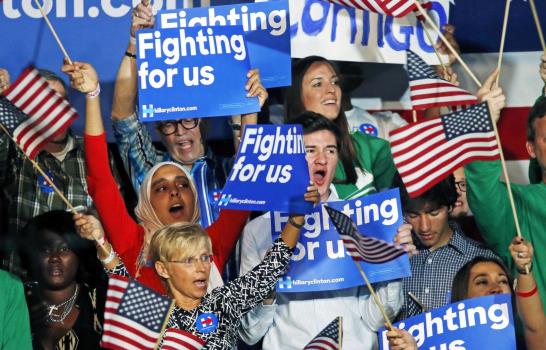 Clinton y Trump arrancan Supermartes con victorias 