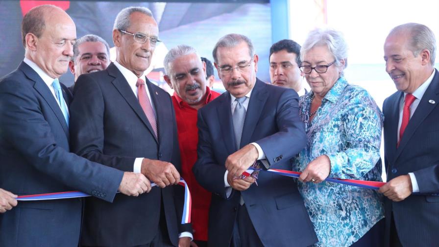 Inauguran hospital y estancia infantil en Samaná