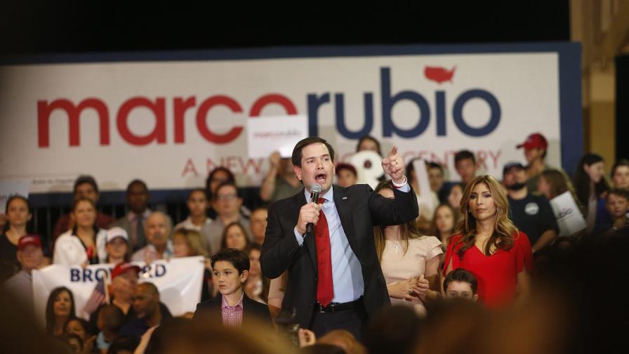 Rubio dice que el “estafador” Trump pone en riesgo el futuro de conservadores Rubio dice que el “estafador” Trump pone en riesgo el futuro de conservadores