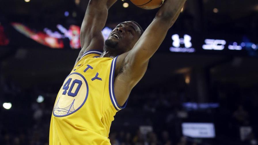 Warriors ganan a Hawks sin Curry, siguen firmes en su cancha 