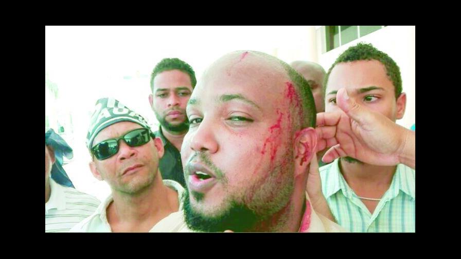 Marcha en la UASD se politiza con acusaciones al candidato del PRM