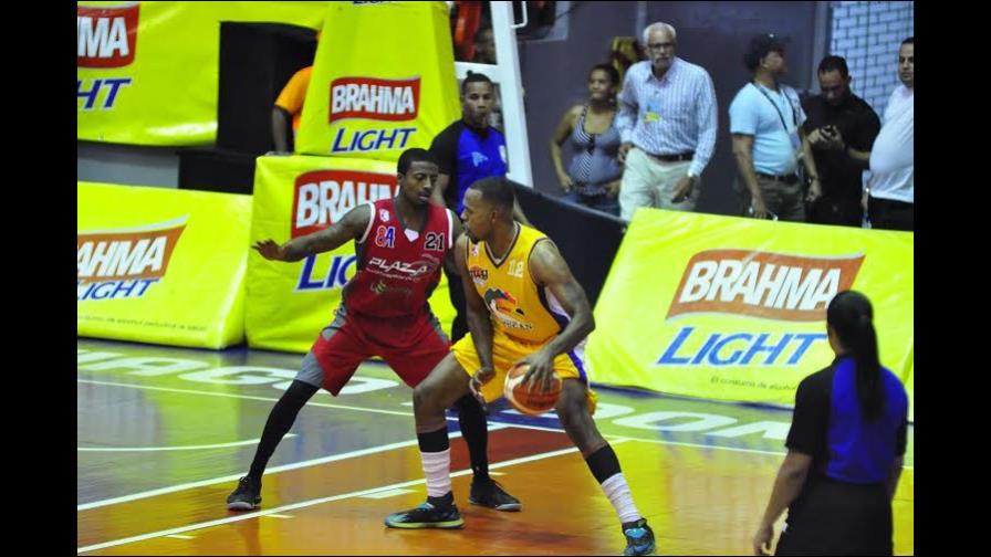 Santos Martínez debutó en grande en victoria del Gregorio Urbano Gilbert