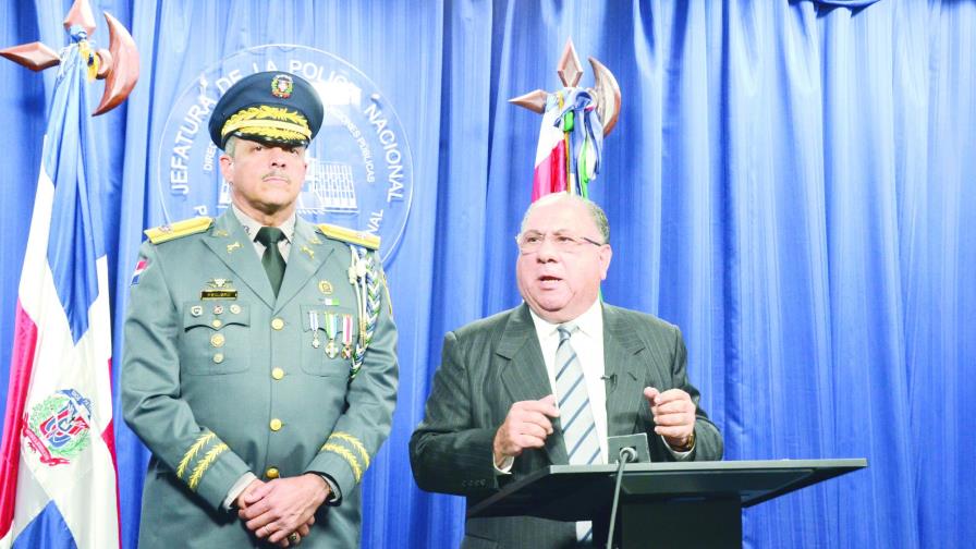 Marcha en la UASD se politiza con acusaciones al candidato del PRM Marcha en la UASD se politiza con acusaciones al candidato del PRM
