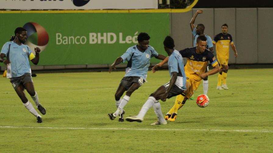 Atlético Pantoja de dominicana golea al SV Notch  de Surinam