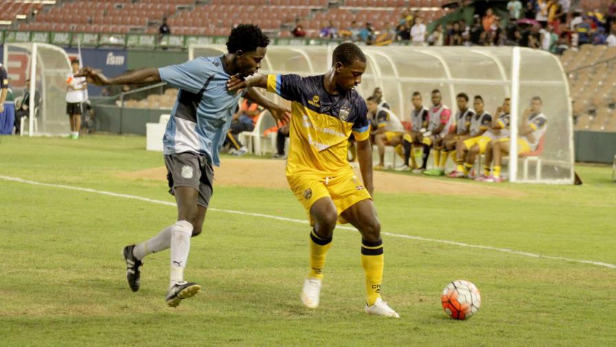 Pantoja choca fuerzas con Haití