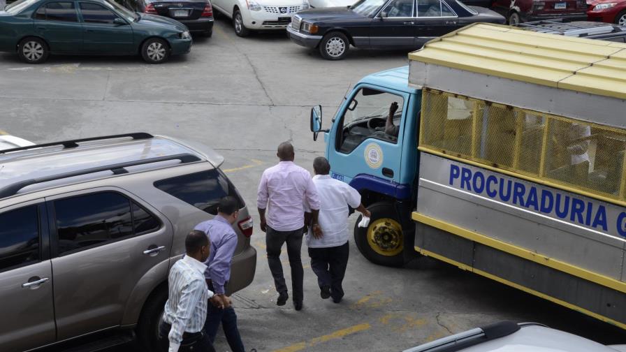 Aplazan audiencia contra fiscales y exmiembros DICAN acusados de robo de cargamento de cocaína