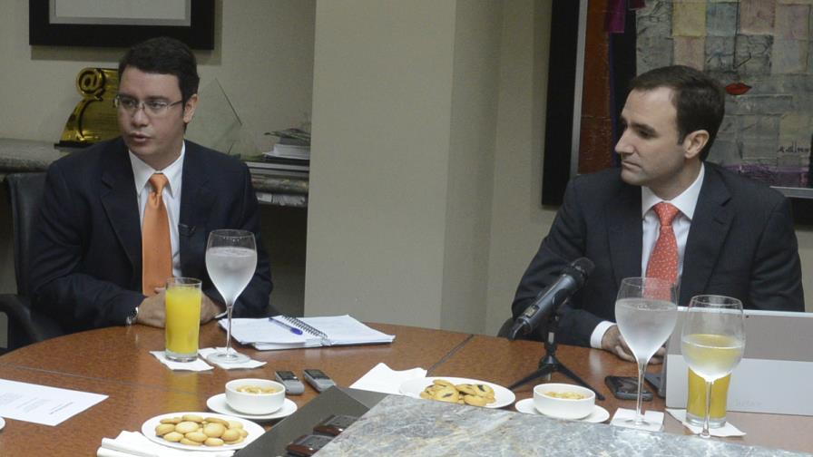 “Hay que romper con el monopolio de transporte”