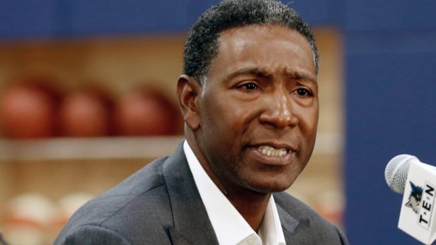 Entrenador critíca el juego de los jugadores titulares de los Timberwolves