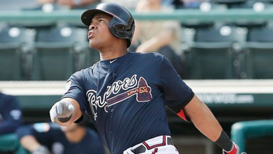 Los Bravos ayudan a Héctor Olivera a adaptarse al jardín izquierdo