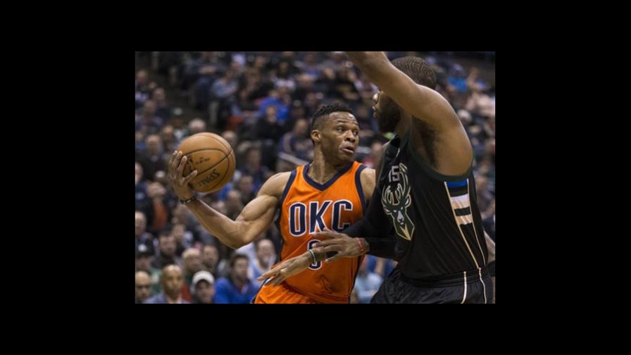 Durant y Westbrook brillan en victoria del Thunder 