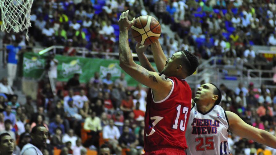 Sameji gana y hay triple empate en la cima en Santiago