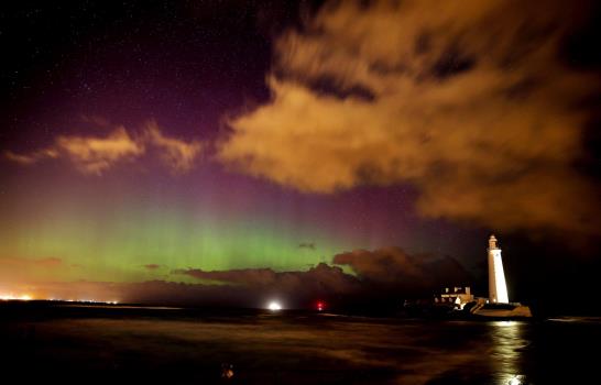 Auroras boreales deleitan a Gran Bretaña y Alemania 