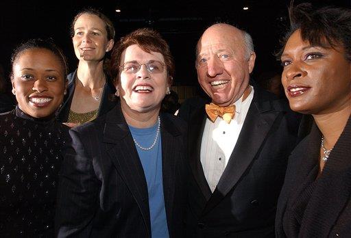 Billie Jean King reclama más cargos para mujeres en la FIFA 