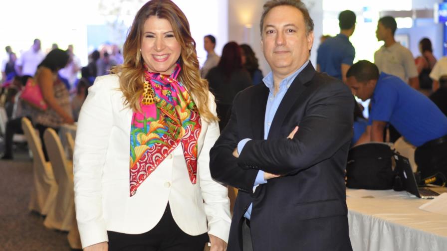 Expertos en viaje realizan feria