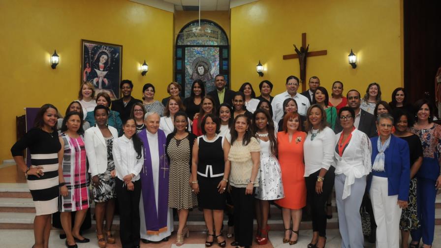 Cronistas sociales celebran aniversario