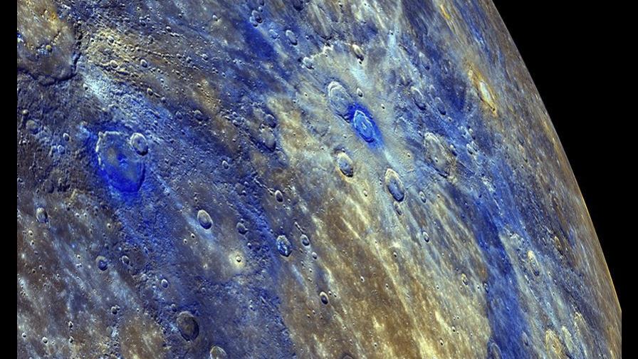 Las superficies oscuras de Mercurio son carbono procedente de su interior