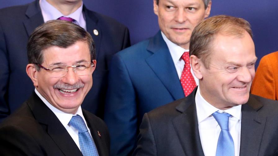 Tusk dice que “los días de inmigración irregular hacia Europa han terminado”