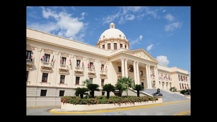 Gobierno recibe estudio para el desarrollo provincial y municipal Gobierno recibe estudio para el desarrollo provincial y municipal