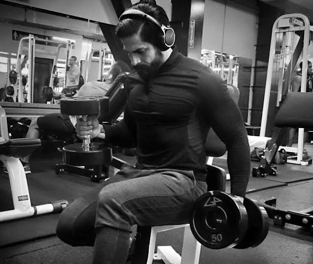 Panky, cantante, actor y presentador de TV