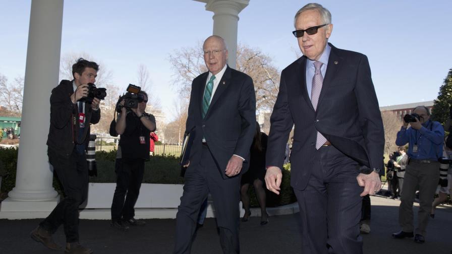 Congresistas demócratas defienden medidas migratorias de Obama ante Supremo