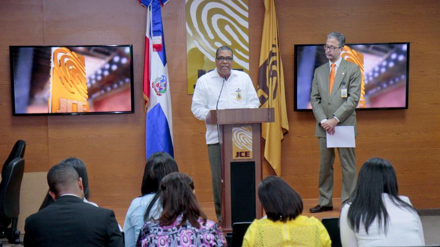 JCE prohíbe a partidos recibir fondos o donaciones de gobiernos extranjeros