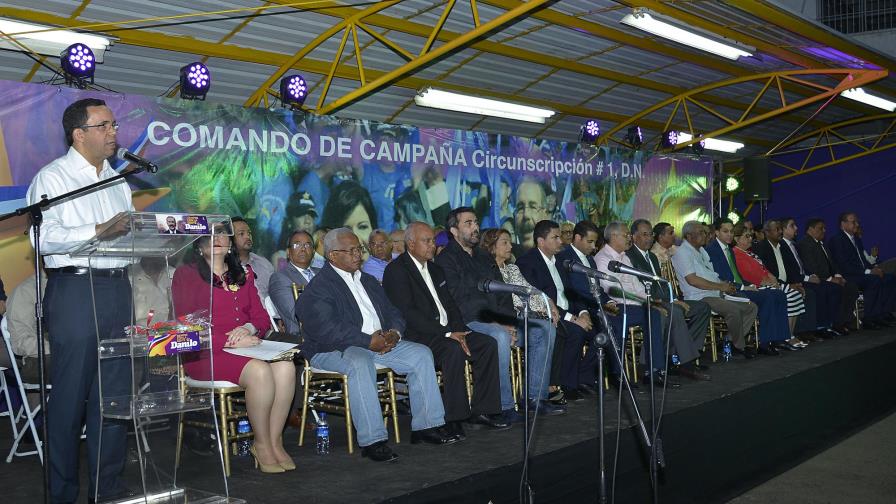 Simón Lizardo y Andrés Navarro inauguran comando de campaña 