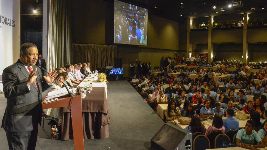 Roberto Rosario atribuye a los políticos mantener la figura del fraude