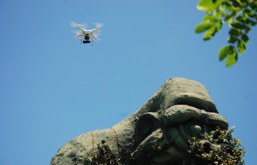 Estiman más de 5 mil drones operan en el país sin regulación