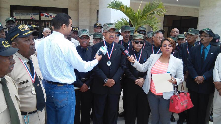 Los constitucionalistas van al Congreso Nacional