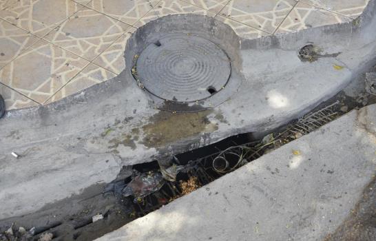 Criadero de mosquitos en barrio Invi de la Sánchez