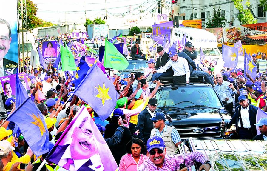 Medina concita un gran respaldo en Santo Domingo Oeste