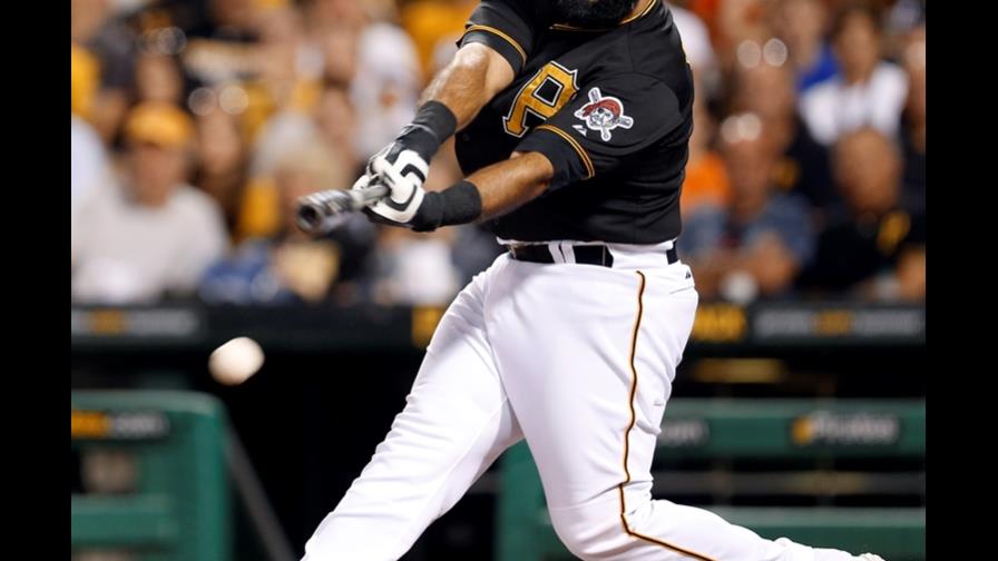 Orioles de Baltimore oficializan fichaje del dominicano Pedro Alvarez 