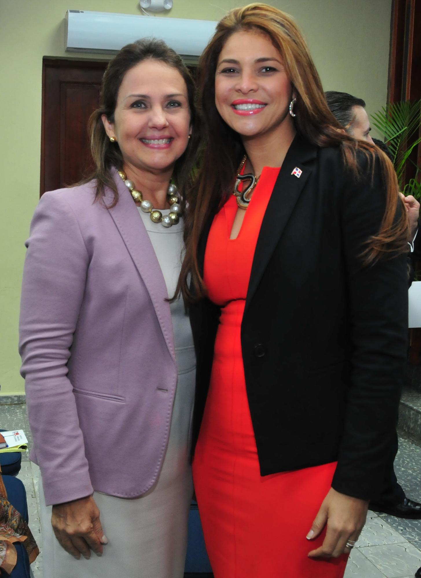 Licelotte Baige´s y Nikauly de la Mota.