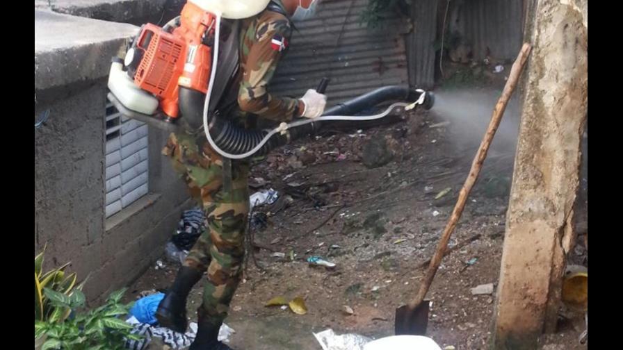 Comisión Obras Públicas fumiga contra Zika