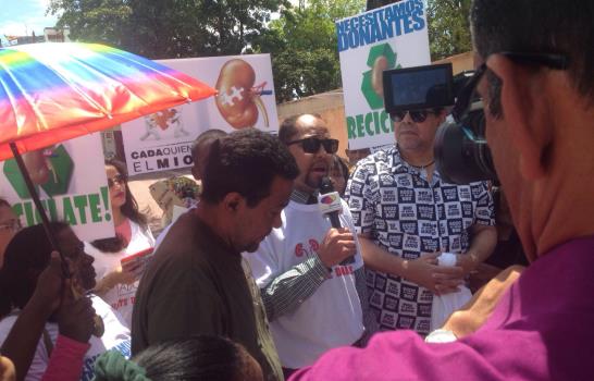 Fernando Villalona apoya jornada en “Día Mundial del Riñón”