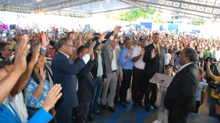 Dirigentes del PQDC y del PRM pasan al PRD