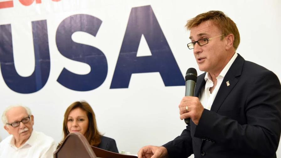 Gobierno de Estados Unidos defiende a su embajador en el país