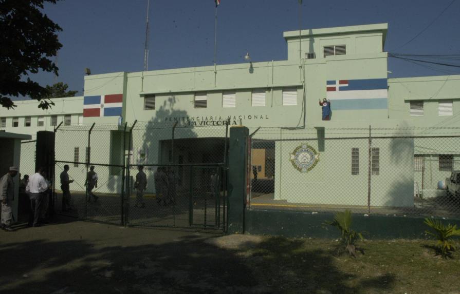 Se fugan tres internos de la cárcel de La Victoria 
