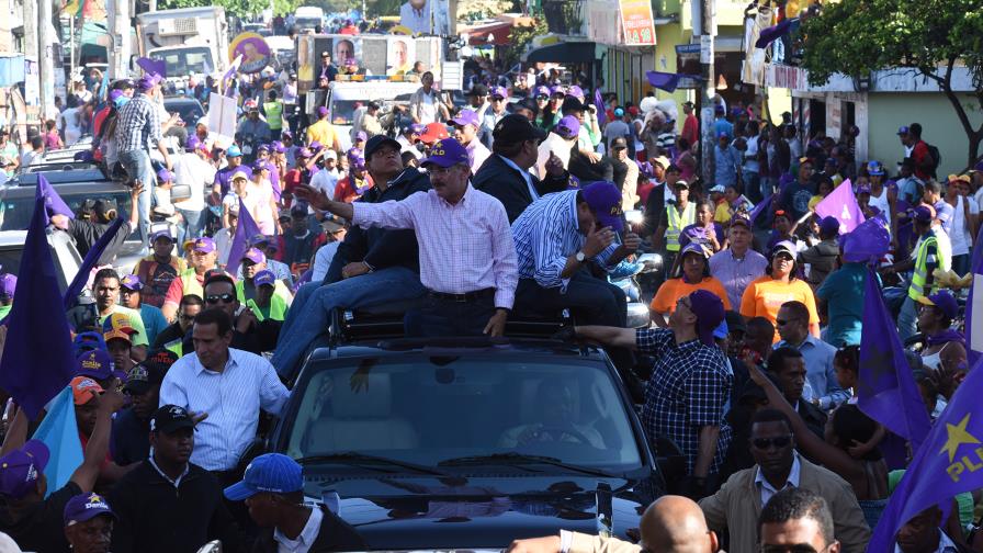 Medina recorre la zona Norte Distrito Nacional