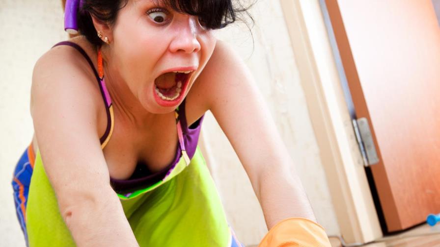 Quehaceres domésticos abruman a mujeres en todo el mundo