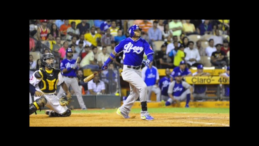 Engel Beltré y Rhiner Cruz jugarán con España en clasifiatorio del Clásico Mundial en Panamá