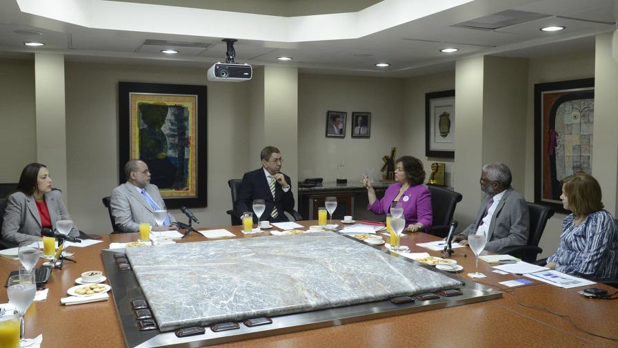 El Estado tiene registrados 60 mil proveedores de servicios