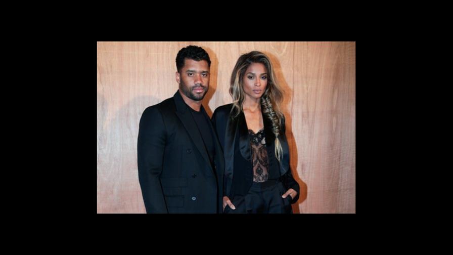 Russell Wilson anuncia su compromiso con la cantante Ciara 