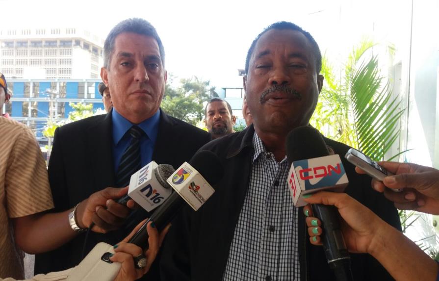 Blas Peralta y Edward Montás se entregan para ser investigados por muerte de Mateo Aquino Febrillet