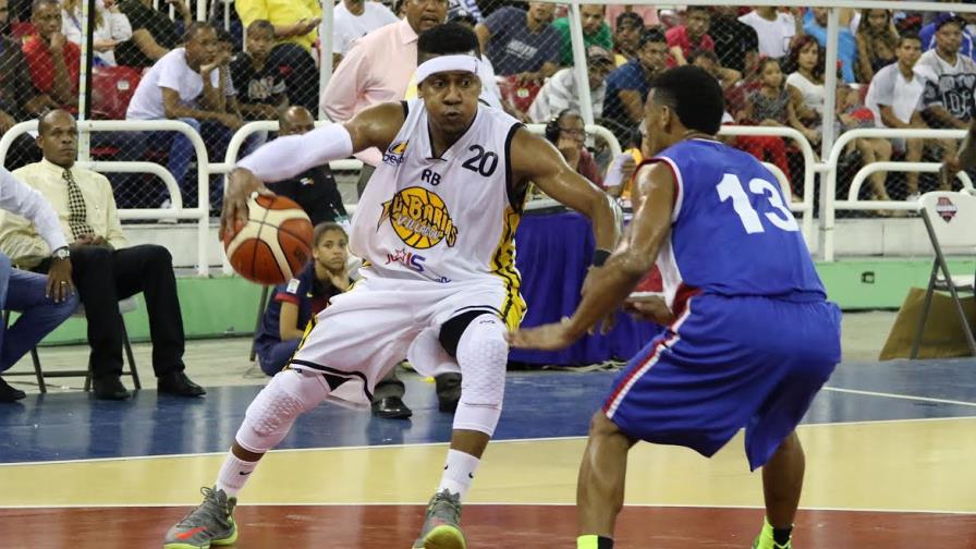 Ramírez llega a  600 asistencias; Polanco decide para San Carlos 