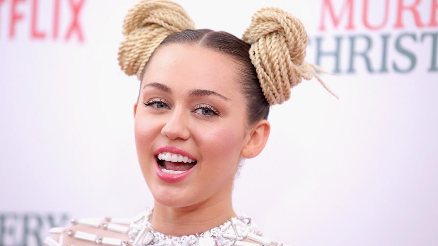 Miley Cyrus quiere a todos los invitados a su boda “drogados”