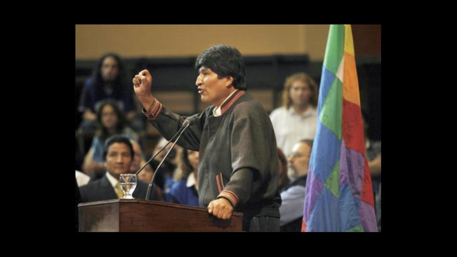 Evo Morales anuncia producción de medicamentos a base de coca con apoyo cubano 